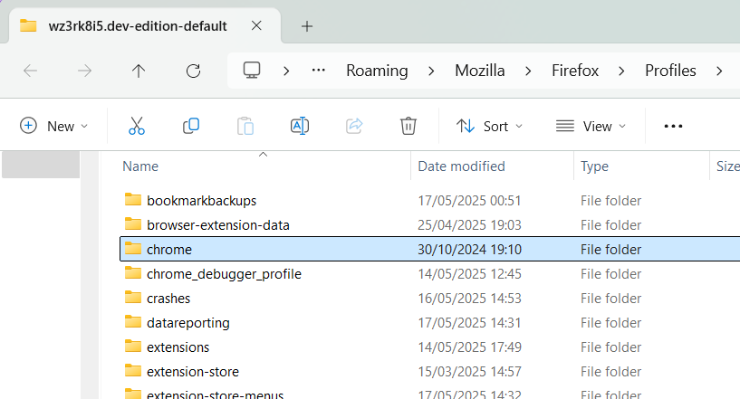 File explorer showing the creation of the 'chrome' folder